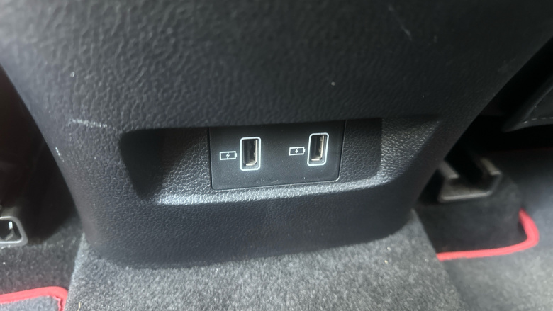 MG Hs 1.5 T-GDI PHEV Exclusive 5dr Auto Hatchback